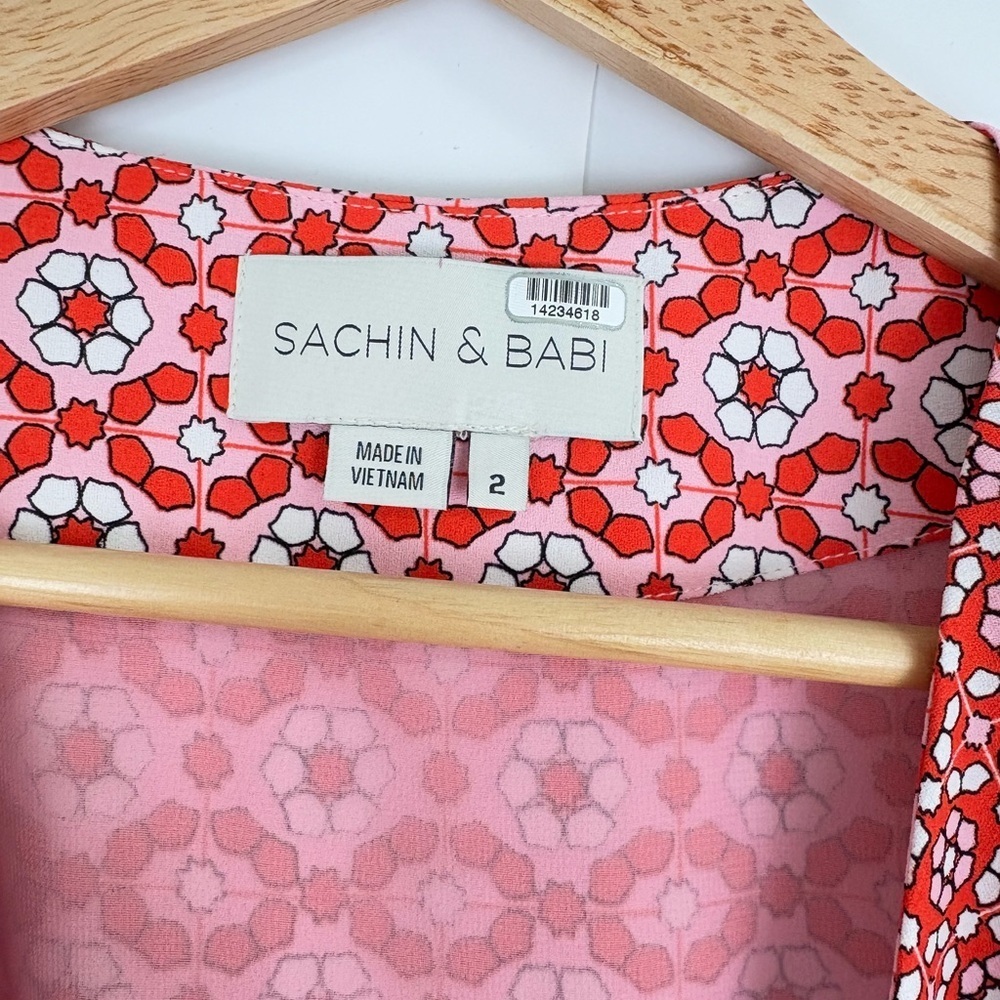 Sachin & Babi Printed Faux Wrap Top Size 2 - image 4